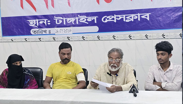 স্কুল ছাত্রীর শ্লীলতাহানির চেষ্টা, মামলা করায় ভুক্তভোগীর ওপর হামলা