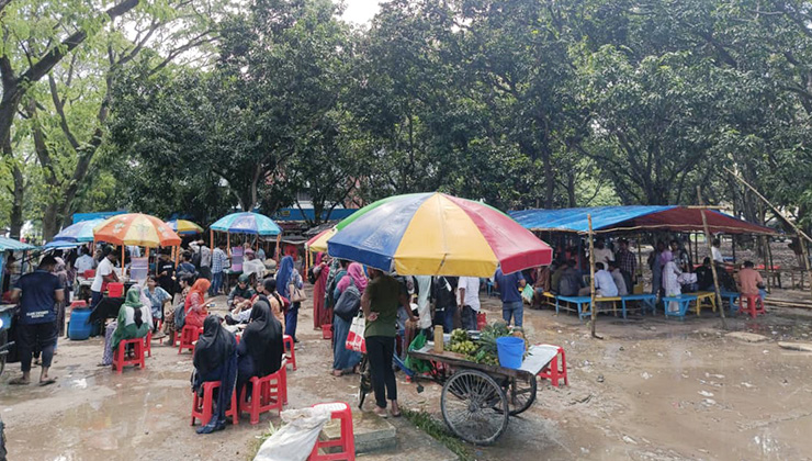 শিক্ষামন্ত্রীর আগমন ঘিরে ইবিতে ভাসমান দোকান উচ্ছেদ
