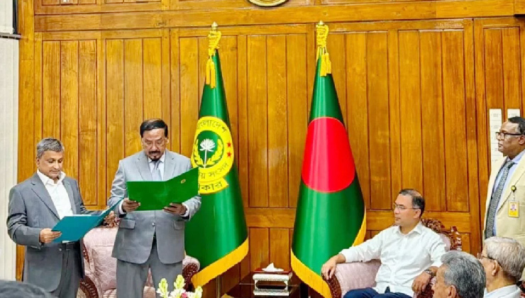 এমপি হিসেবে শপথ নিলেন সারোয়ার আলমগীর