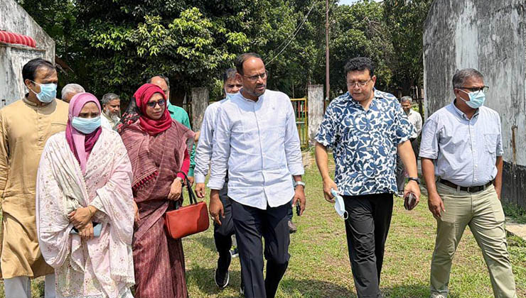 উন্নত জাতের মুরগির বাচ্চার উৎপাদন বাড়াতে হবে: প্রাণিসম্পদ প্রতিমন্ত্রী