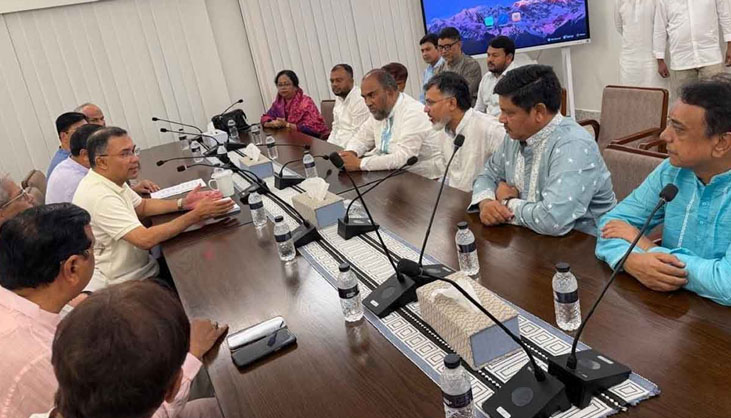 পরিচ্ছন্নতাকর্মীদের ঈদ উপহার দিলেন প্রধানমন্ত্রী