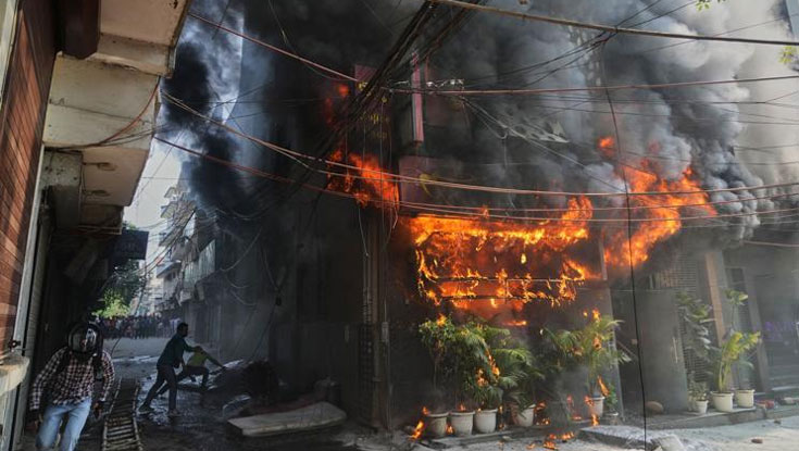ভারতে আবাসিক হোটেলে ভয়াবহ আগুন, নিহত ২১