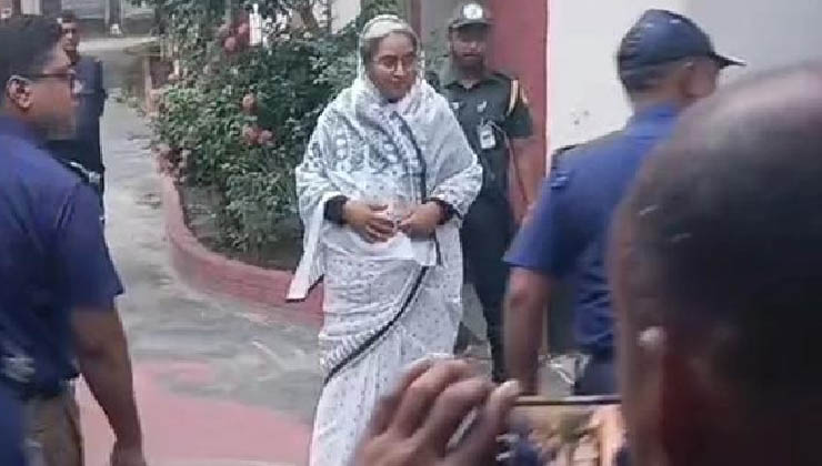 স্বামীকে শেষ বিদায় জানাতে প্যারোলে মুক্তি পেলেন দীপু মনি