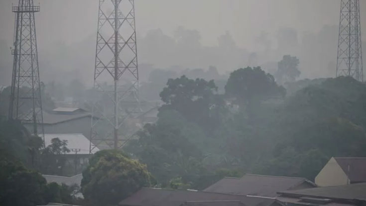 ইন্দোনেশিয়ায় ভয়াবহ আগুনে ৬ শিশুসহ নিহত ১১