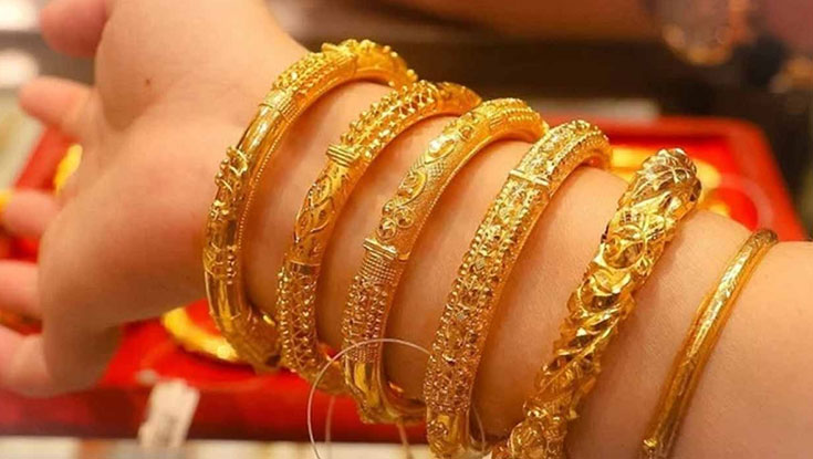 আজ যে দামে বিক্রি হচ্ছে স্বর্ণ