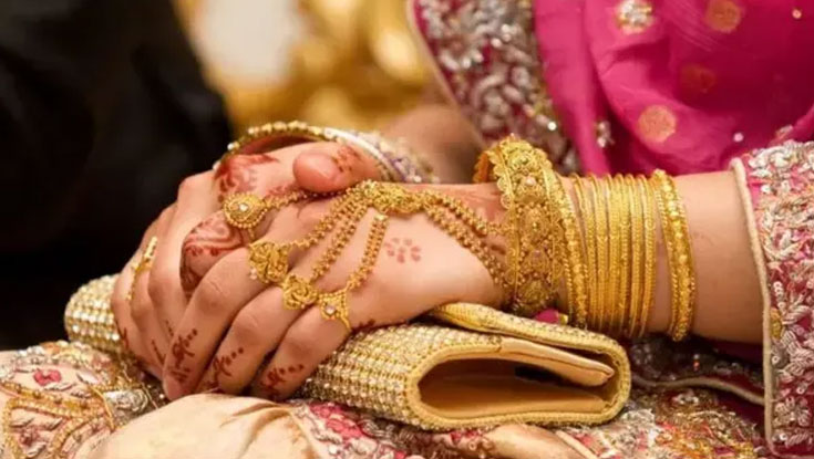 টানা ৩ দফা কমার পর বাড়ল স্বর্ণের দাম