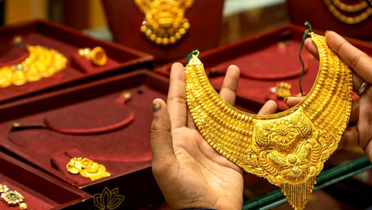 আজ আরও কমলো স্বর্ণের দাম, ভরি কত?