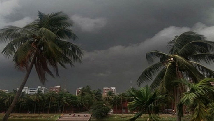 দুপুরের মধ্য ৩ জেলায় ঝড় হতে পারে