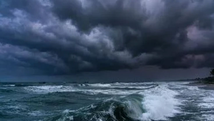 ধেয়ে আসছে শক্তিশালী বৃষ্টি বলয়