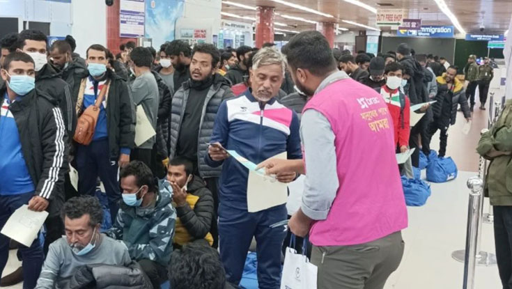 দেশে ফিরলেন লিবিয়ায় বন্দি থাকা ১৭৪ বাংলাদেশি