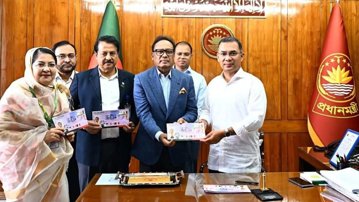 বিশ্বকাপ উপলক্ষে স্মারক ডাকটিকিট উন্মোচন