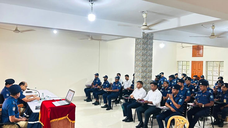 ভোটের মাঠে প্রস্তুত কুড়িগ্রাম পুলিশ, শেষ হলো নির্বাচনী প্রশিক্ষণ