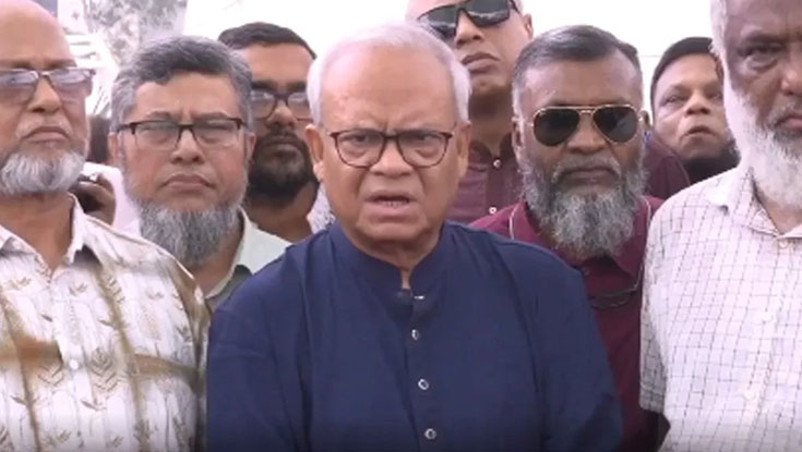 দেশের বিরুদ্ধে একটি দল চক্রান্ত করছে : রিজভী