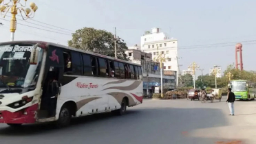 রাজশাহী সঙ্গে সারা দেশের বাস চলাচল স্বাভাবিক রাজশাহী সঙ্গে সারা দেশের বাস চলাচল স্বাভাবিক