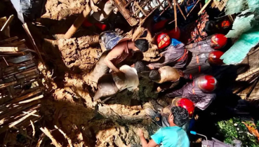 কক্সবাজারে পাহাড় ধসে আট রোহিঙ্গাসহ ৯ জনের মৃত্যু