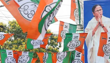 এবার দলীয় প্রতীক হারাচ্ছে তৃণমূল কংগ্রেস এবার দলীয় প্রতীক হারাচ্ছে তৃণমূল কংগ্রেস