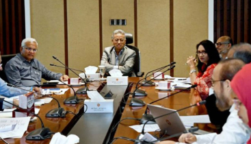 ফ্যামিলি কার্ড বাস্তবায়নে দলীয় সম্পৃক্ততা থাকবে না: অর্থমন্ত্রী ফ্যামিলি কার্ড বাস্তবায়নে দলীয় সম্পৃক্ততা থাকবে না: অর্থমন্ত্রী