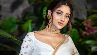 পূজা চেরি বিয়ে করলেন? পূজা চেরি বিয়ে করলেন?