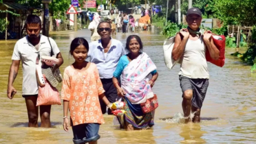 আসামে বন্যায় নিহত বেড়ে ৬২ আসামে বন্যায় নিহত বেড়ে ৬২