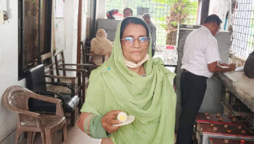 গলাচিপায় স্কুল ফিডিং দেয়া হচ্ছে তেতো স্বাদের ডিম গলাচিপায় স্কুল ফিডিং দেয়া হচ্ছে তেতো স্বাদের ডিম