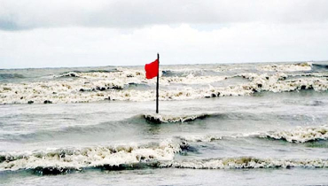 সমুদ্রবন্দরে ৩ নম্বর সতর্ক সংকেত