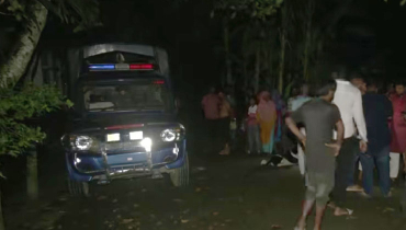 বিয়েবাড়িতে গেটের বকশিশ নিয়ে সংঘর্ষ বিয়েবাড়িতে গেটের বকশিশ নিয়ে সংঘর্ষ
