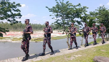 সীমান্তে সতর্ক অবস্থানে বিজিবি