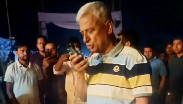 অনুমতিহীন মেলা ভেঙে দিলেন এমপি
