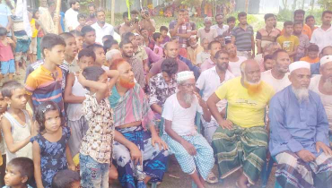 কুড়িগ্রামে দুর্গম চরে কাঠের সেতু উদ্বোধন