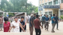 শ্রমিক নেতা আটকের প্রতিবাদে থানা ঘেরাও, সংঘর্ষে আহত ১০ শ্রমিক নেতা আটকের প্রতিবাদে থানা ঘেরাও, সংঘর্ষে আহত ১০