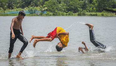 গরমে স্বস্তি