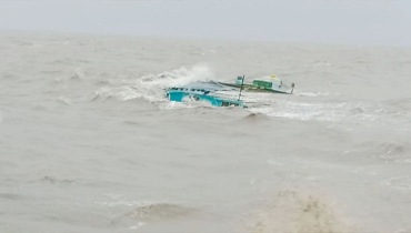 লবণ বোঝাই বলগেট ডুবে বৃদ্ধের মৃত্যু লবণ বোঝাই বলগেট ডুবে বৃদ্ধের মৃত্যু