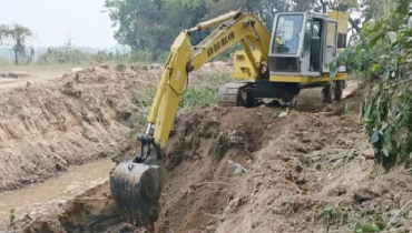 গাইবান্ধায় খাল পুনঃখনন কর্মসূচির উদ্বোধন