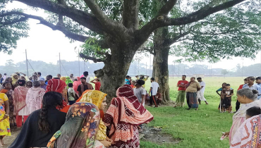 যুবকের ঝুলন্ত মরদেহ উদ্ধার যুবকের ঝুলন্ত মরদেহ উদ্ধার
