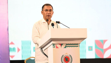 ডিসিদের নিরপেক্ষ থাকার নির্দেশ প্রধানমন্ত্রীর