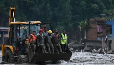 নেপালে নিহত বেড়ে ৫৭৯, নিখোঁজ প্রায় ২ হাজার