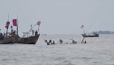 বঙ্গোপসাগরে ৩ ট্রলার ডুবি বঙ্গোপসাগরে ৩ ট্রলার ডুবি