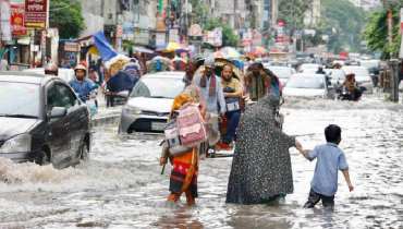 ভারি বৃষ্টিতে জলাবদ্ধ রাজধানী, ভোগান্তি চরমে ভারি বৃষ্টিতে জলাবদ্ধ রাজধানী, ভোগান্তি চরমে