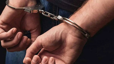 ডিএমপির বিভিন্ন এলাকায় অভিযান, গ্রেফতার ৫১৭ ডিএমপির বিভিন্ন এলাকায় অভিযান, গ্রেফতার ৫১৭