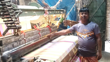 কালীগঞ্জের তোয়ালে শিল্প: ঐতিহ্য আর জীবিকার গল্প কালীগঞ্জের তোয়ালে শিল্প: ঐতিহ্য আর জীবিকার গল্প