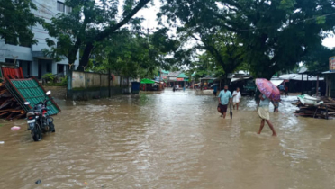 খাগড়াছড়ি প্লাবিত, সড়কে যান চলাচল বন্ধ খাগড়াছড়ি প্লাবিত, সড়কে যান চলাচল বন্ধ