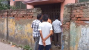 আত্মীয়ের বাসা থেকে সন্তানসহ স্বামী-স্ত্রীর মরদেহ উদ্ধার আত্মীয়ের বাসা থেকে সন্তানসহ স্বামী-স্ত্রীর মরদেহ উদ্ধার
