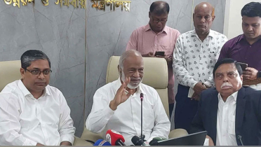 দায়িত্ব নিয়েই মঈন খানের হুঁশিয়ারি দায়িত্ব নিয়েই মঈন খানের হুঁশিয়ারি