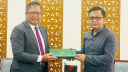 বাণিজ্য-রোহিঙ্গা ইস্যু নিয়ে বাণিজ্যমন্ত্রীর সঙ্গে মিয়ানমার রাষ্ট্রদূতের বৈঠক বাণিজ্য-রোহিঙ্গা ইস্যু নিয়ে বাণিজ্যমন্ত্রীর সঙ্গে মিয়ানমার রাষ্ট্রদূতের বৈঠক