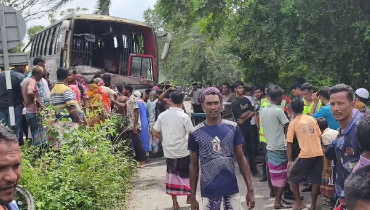 নাটোরে বাস-ভুটভুটির সংঘর্ষে তিন গরু ব্যবসায়ী নিহত