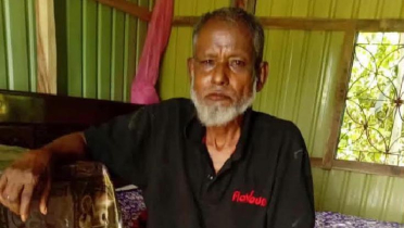 দুর্গন্ধের রহস্য খুঁজতে গিয়ে মিলল বৃদ্ধের মরদেহ