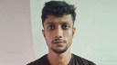 স্ত্রী-শাশুড়িকে হত্যা করে পালানো যুবকের থানায় আত্মসমর্পণ স্ত্রী-শাশুড়িকে হত্যা করে পালানো যুবকের থানায় আত্মসমর্পণ