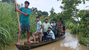 সেনাবাহিনীর সহায়তায় সাজেক ছাড়ছেন পর্যটকরা
