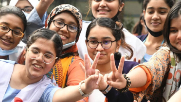 জিপিএ-৫ পেল আরও ৩০৭৯ শিক্ষার্থী জিপিএ-৫ পেল আরও ৩০৭৯ শিক্ষার্থী