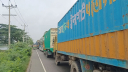 ঢাকা-চট্টগ্রাম মহাসড়কের কুমিল্লা অংশে দীর্ঘ যানজট ঢাকা-চট্টগ্রাম মহাসড়কের কুমিল্লা অংশে দীর্ঘ যানজট
